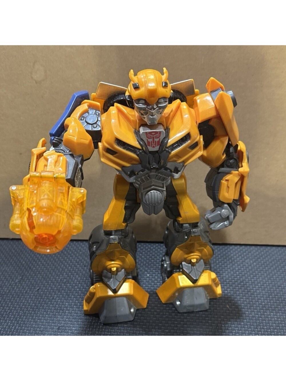 BUMBLEBEE Transformer Action Figure with Spinning Weapon 11” Lights & Sounds